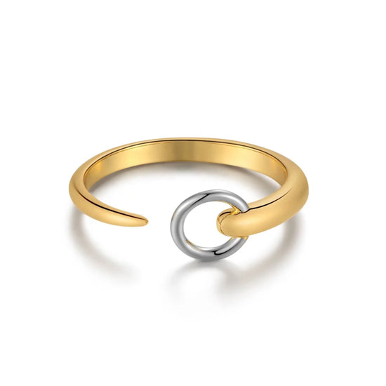 Contrast Circle Ring
